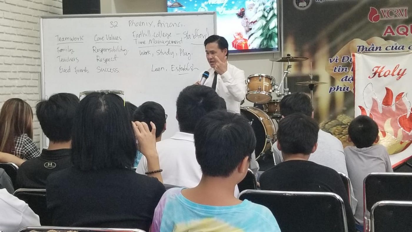 Trung tâm giải cứu Aquila Center