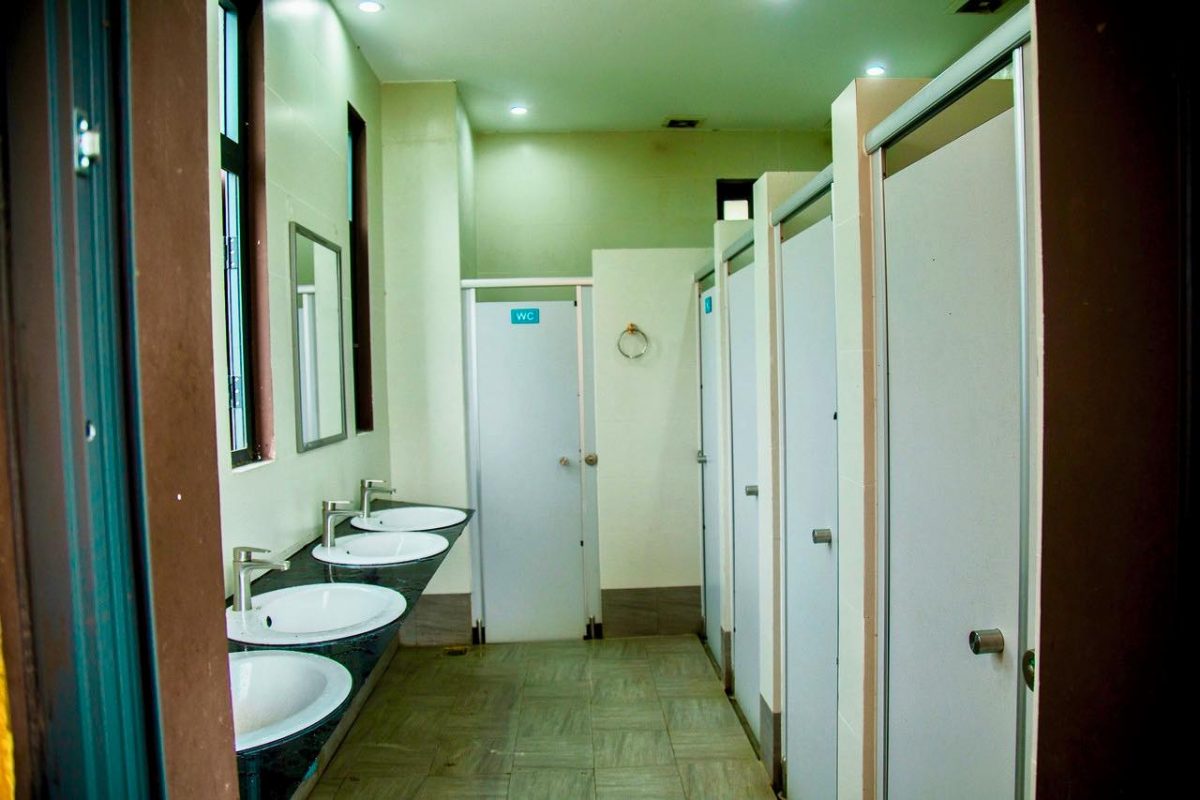 Trung tâm giải cứu Aquila Center