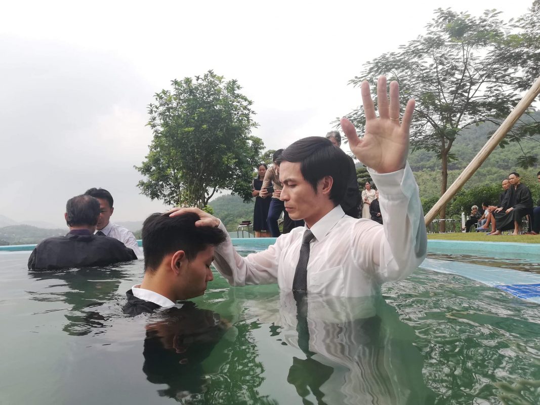 Trung tâm giải cứu Aquila Center